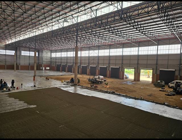 7,730M² WAREHOUSE TO LET IN NORTH RIDING